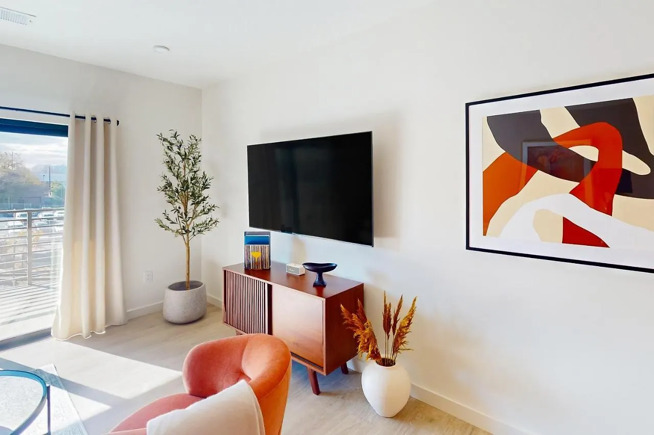 Life Of The Party, Unit #418 Apartment Nashville United States